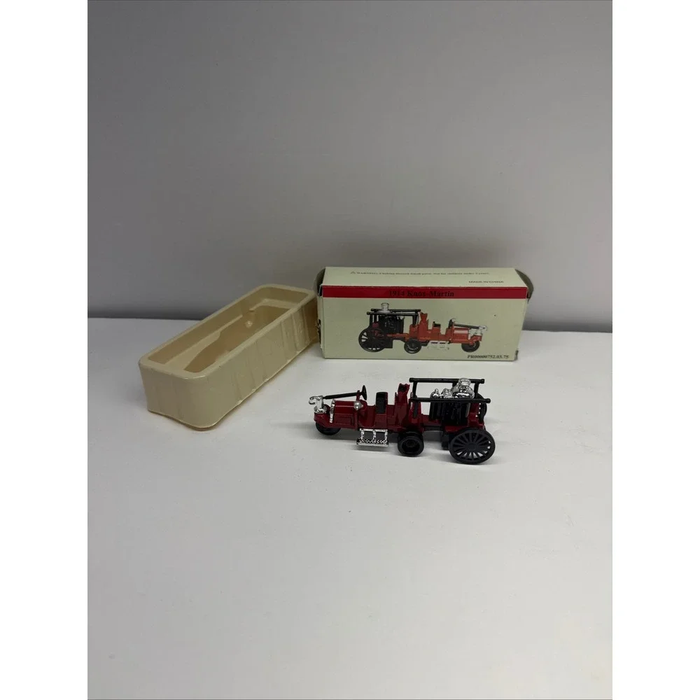 2001Reader's Digest 1914 Knox-Martin Diecast Fire Engine Tractor Red Vintage Toy